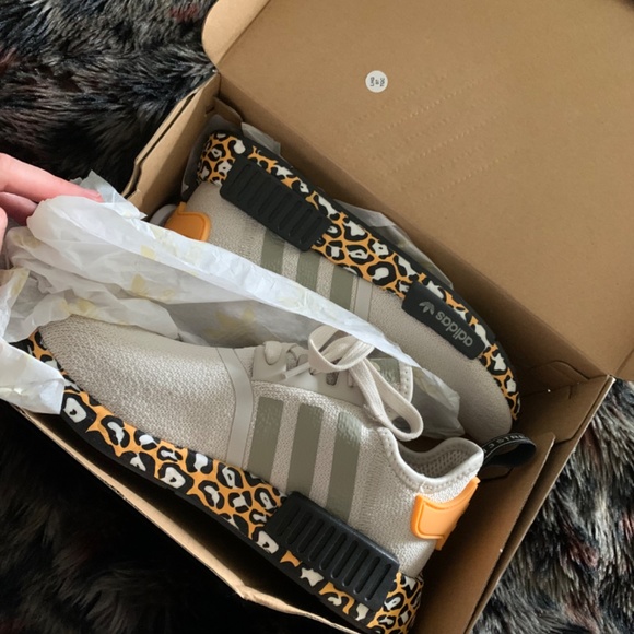 Adidas - Picture 13 of 13